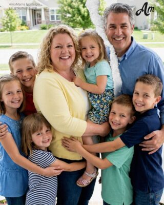 My husband left me and our six kids for someone who called him “sweetheart.” I didn’t chase him. But when karma knocked louder than I ever could, I showed up to watch the fallout. I wasn’t there for revenge. I was there to remember my worth.